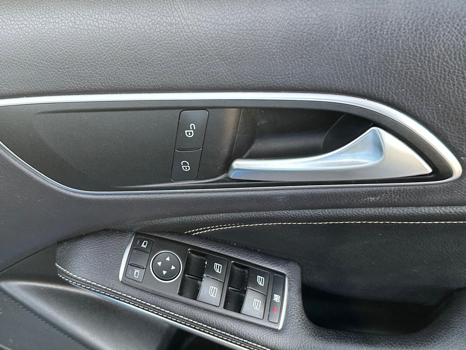 
								Mercedes-Benz A Class 1.6 A180 SE 7G-DCT Euro 6 (s/s) 5dr full									