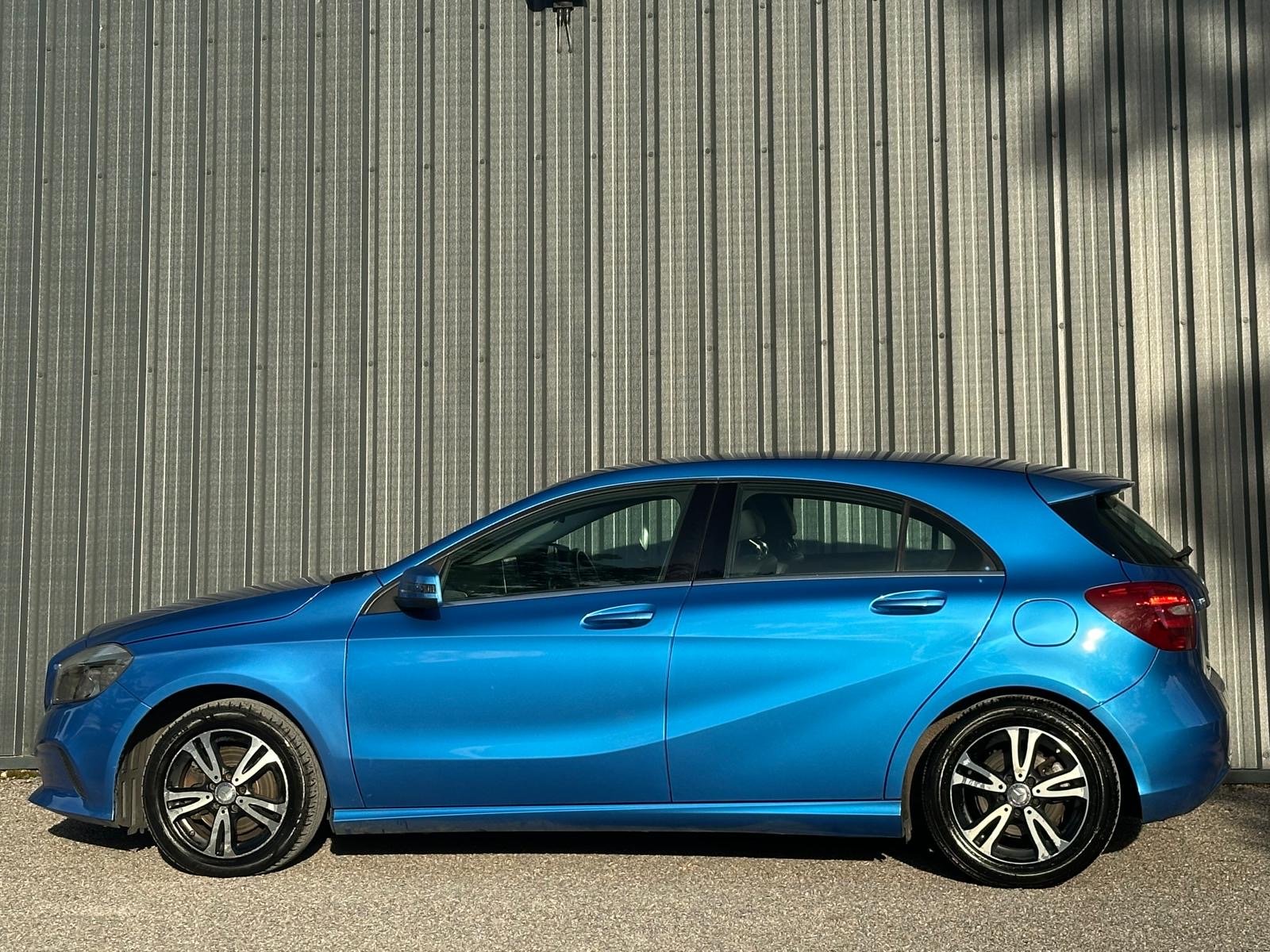 
								Mercedes-Benz A Class 1.6 A180 SE 7G-DCT Euro 6 (s/s) 5dr full									