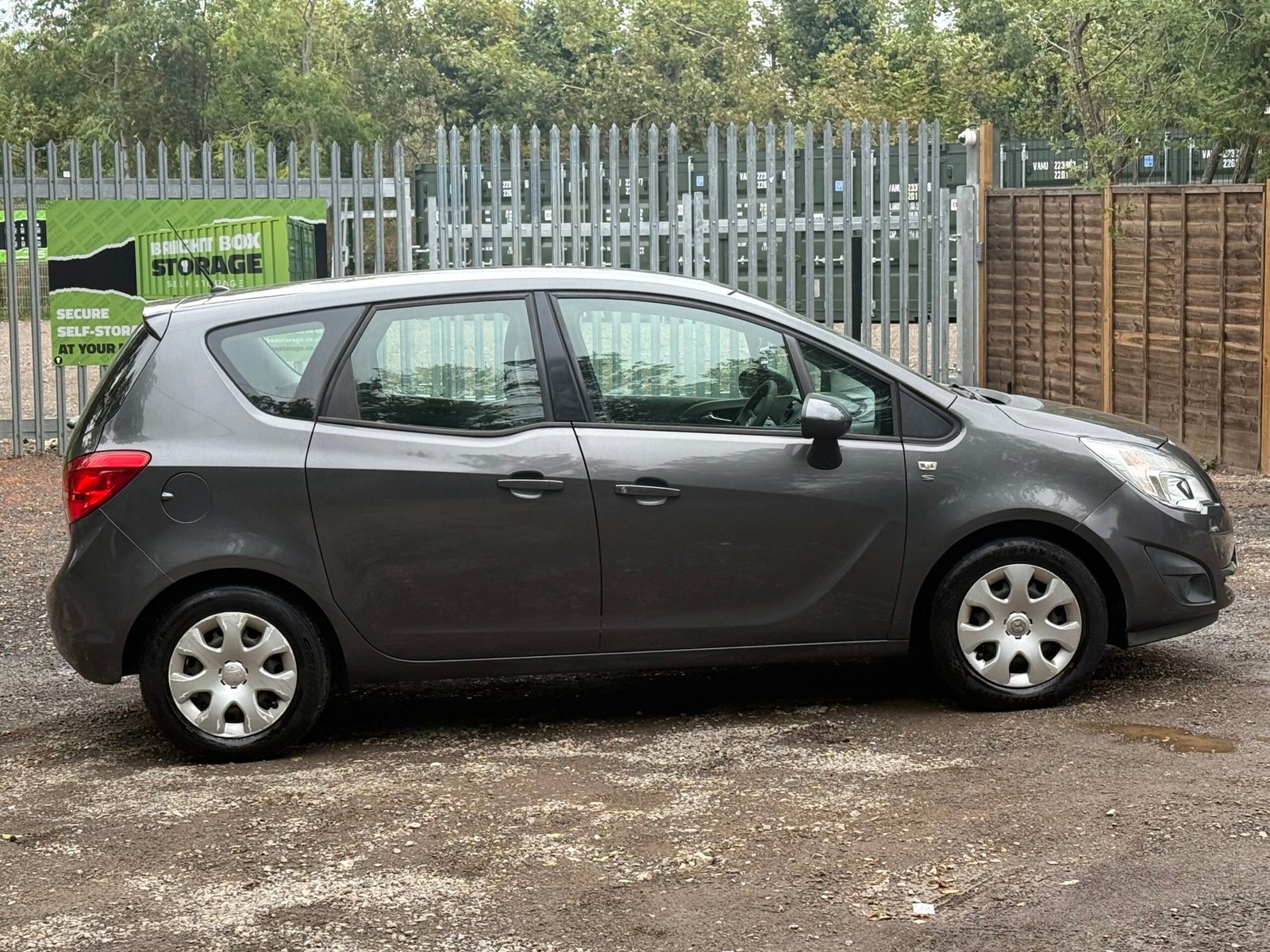 
								Vauxhall Meriva 1.4 16V S Euro 5 5dr full									