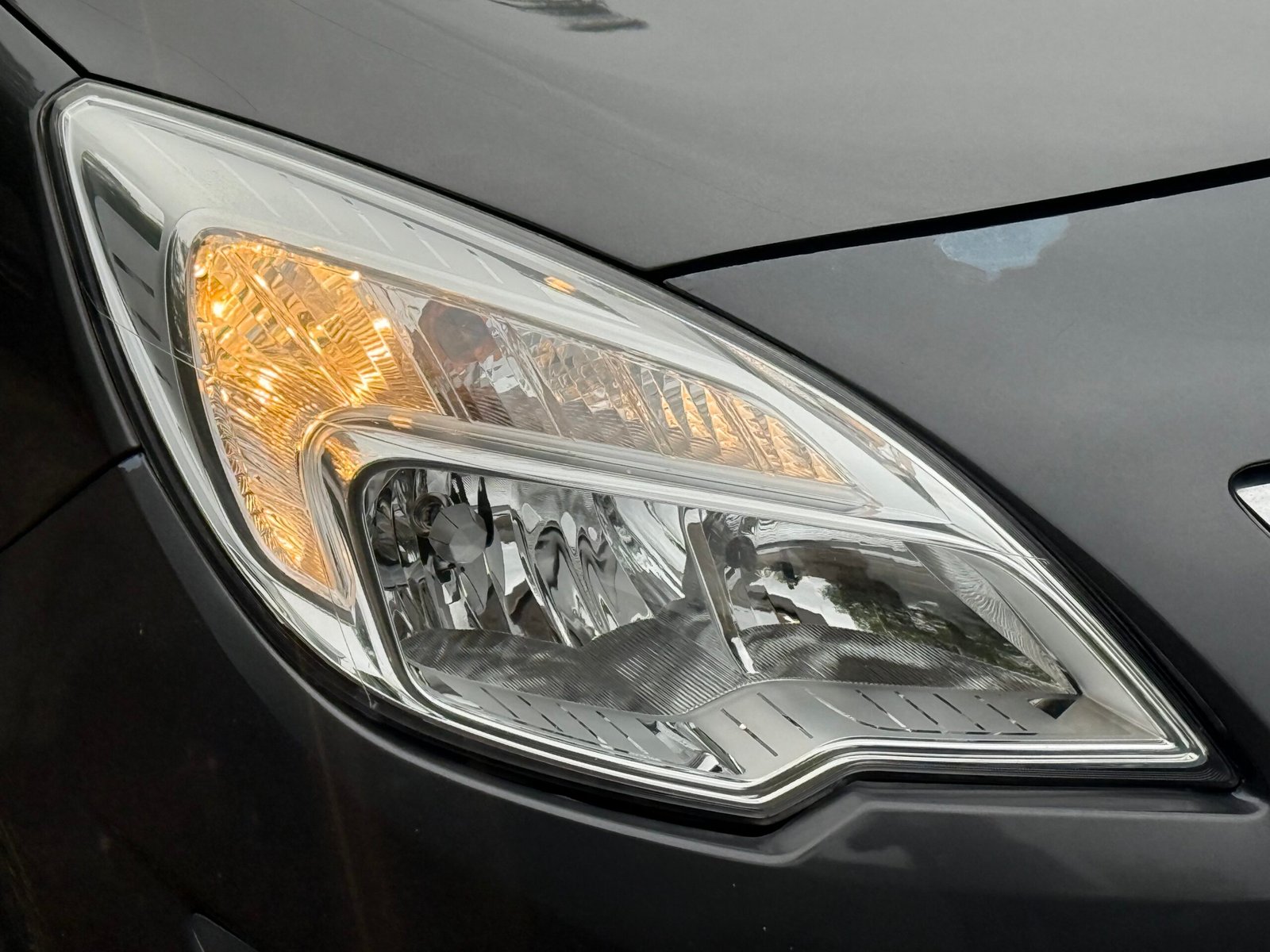 
								Vauxhall Meriva 1.4 16V S Euro 5 5dr full									