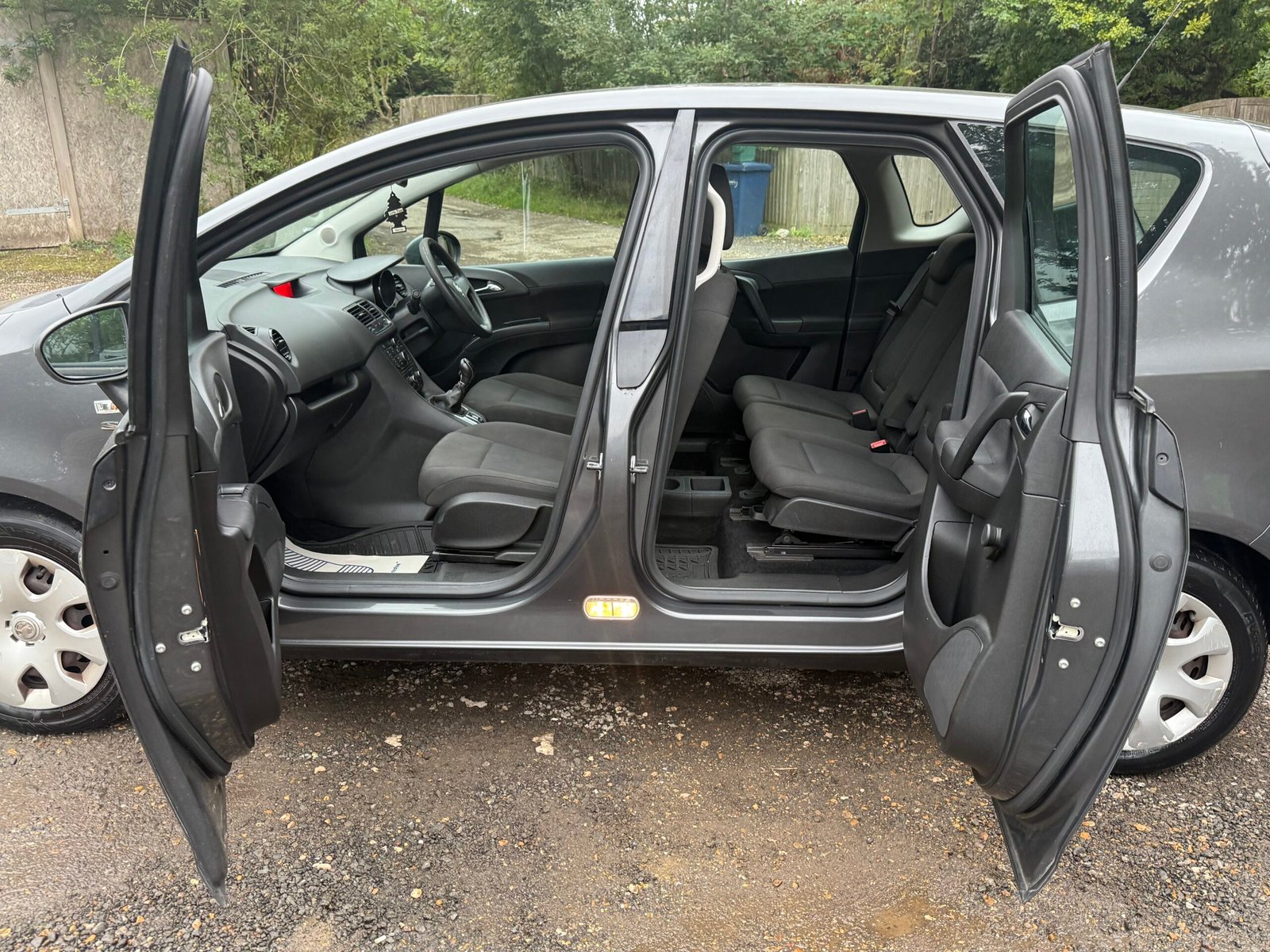 
								Vauxhall Meriva 1.4 16V S Euro 5 5dr full									
