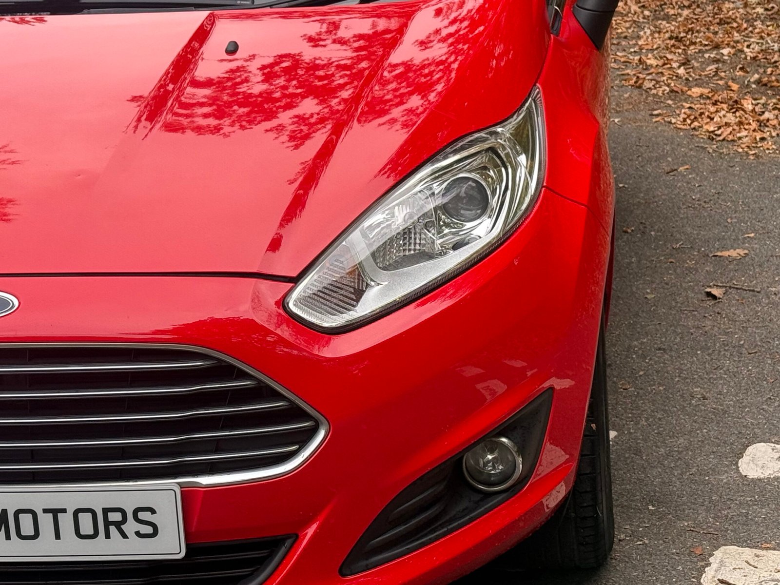 
								Ford Fiesta 1.0T EcoBoost Zetec Euro 5 (s/s) 3dr full									