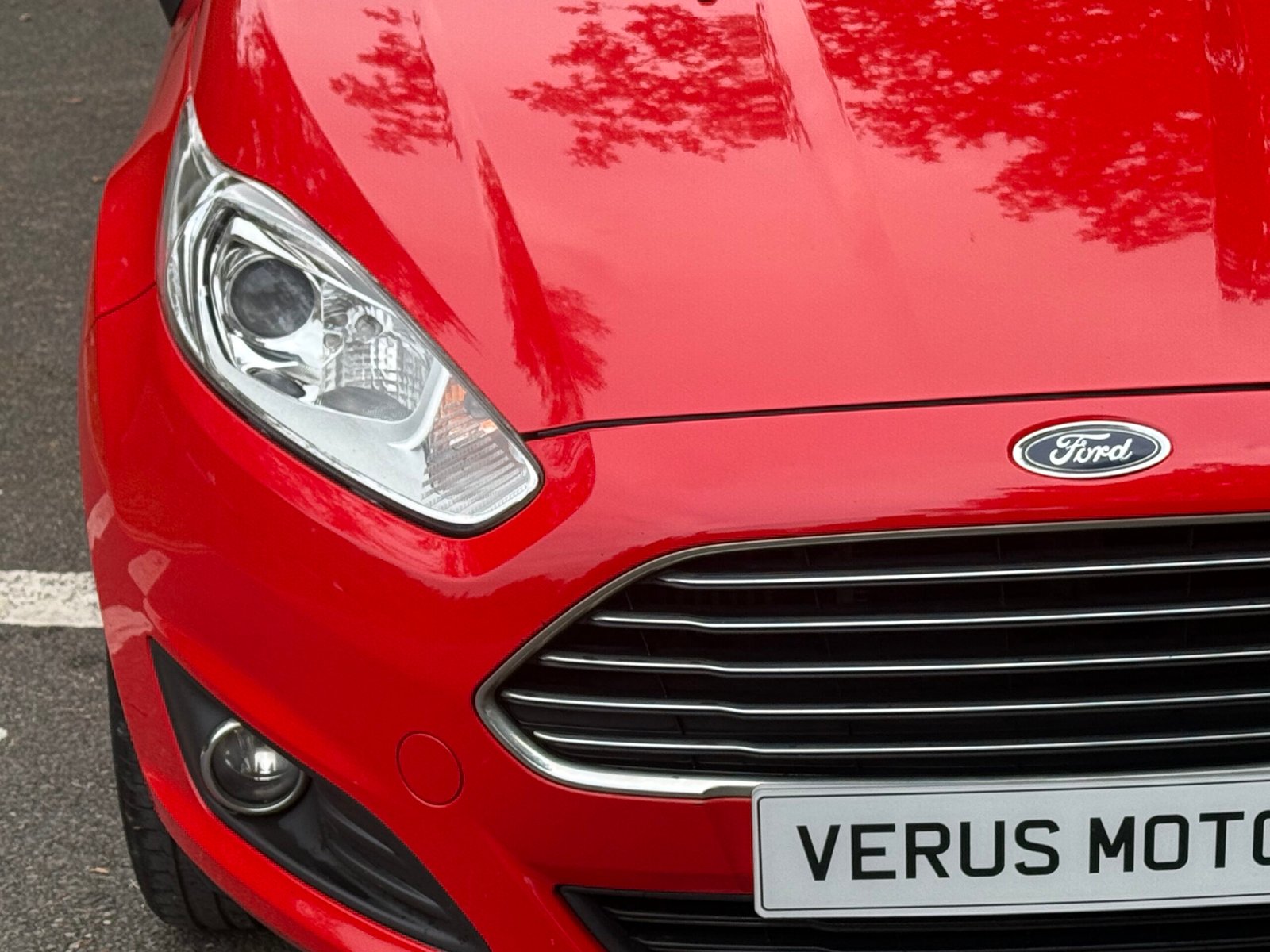 
								Ford Fiesta 1.0T EcoBoost Zetec Euro 5 (s/s) 3dr full									