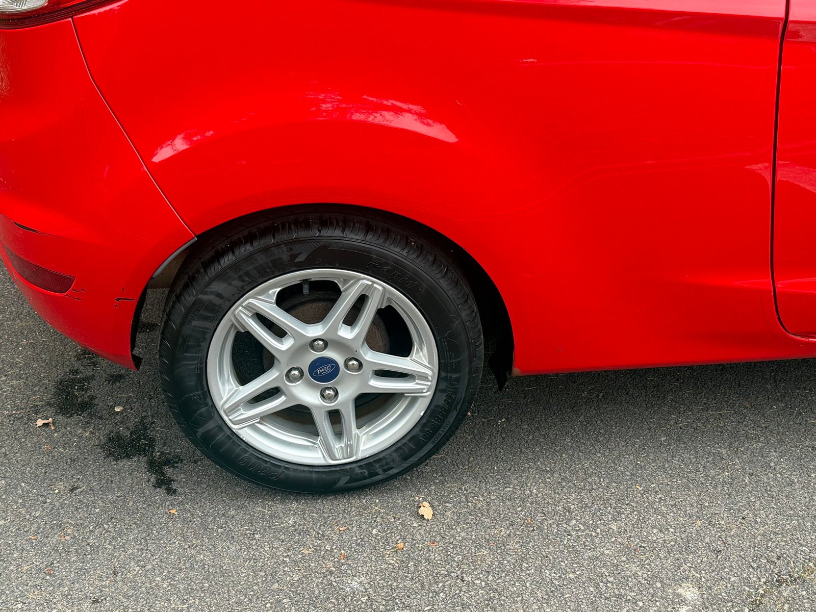 
								Ford Fiesta 1.0T EcoBoost Zetec Euro 5 (s/s) 3dr full									