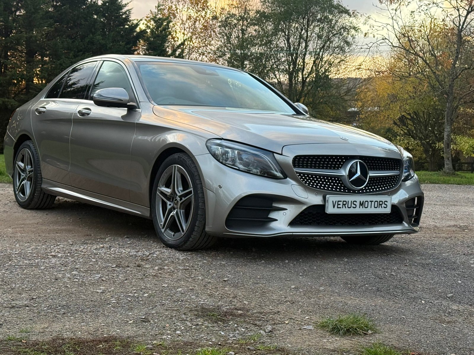 MERCEDES-BENZ C CLASS C220d AMG Line Premium Plus 4dr 9G-Tronic