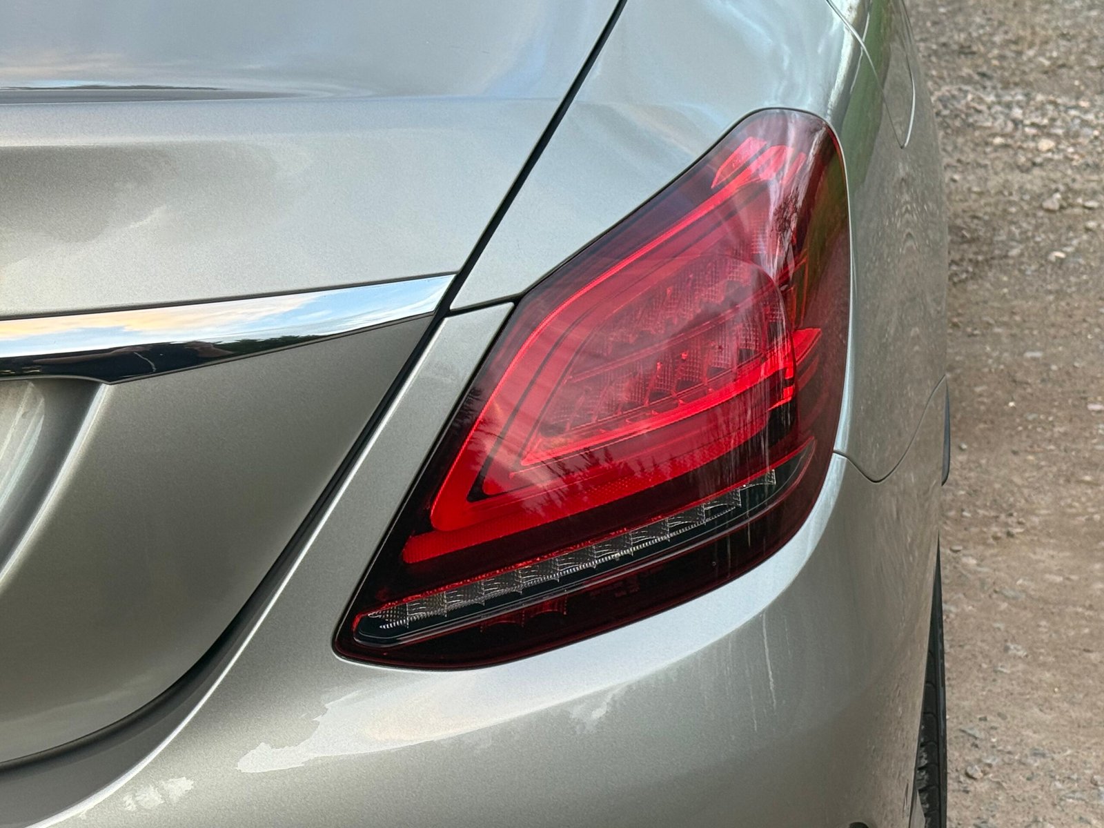 
								MERCEDES-BENZ C CLASS C220d AMG Line Premium Plus 4dr 9G-Tronic full									