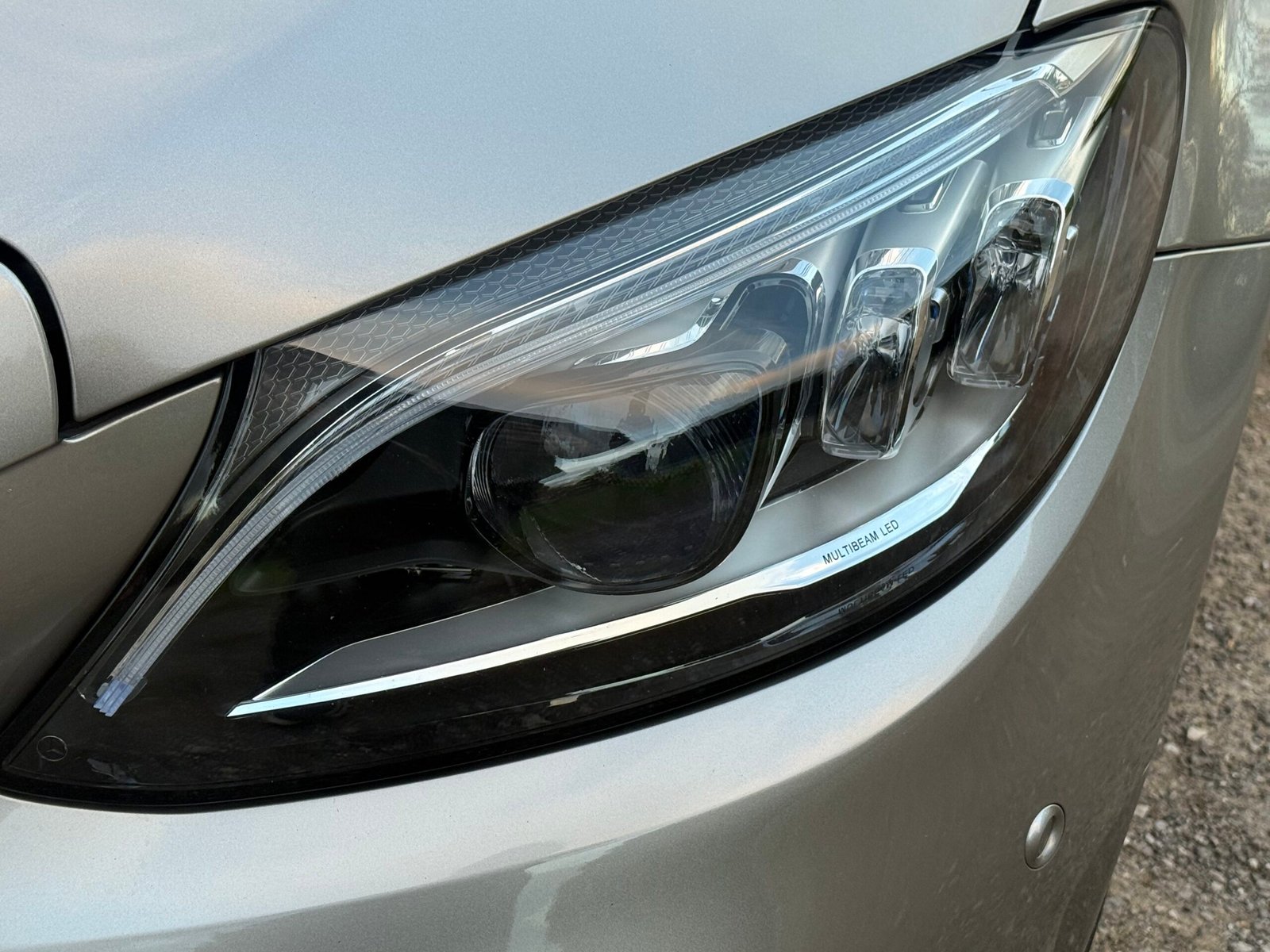 
								MERCEDES-BENZ C CLASS C220d AMG Line Premium Plus 4dr 9G-Tronic full									