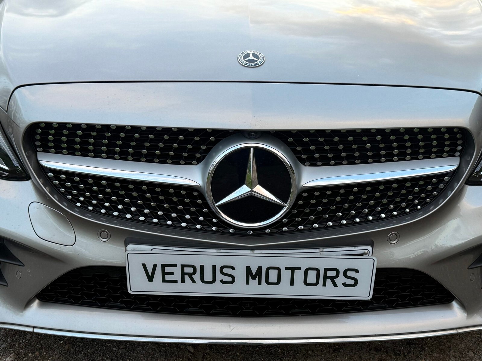 
								MERCEDES-BENZ C CLASS C220d AMG Line Premium Plus 4dr 9G-Tronic full									