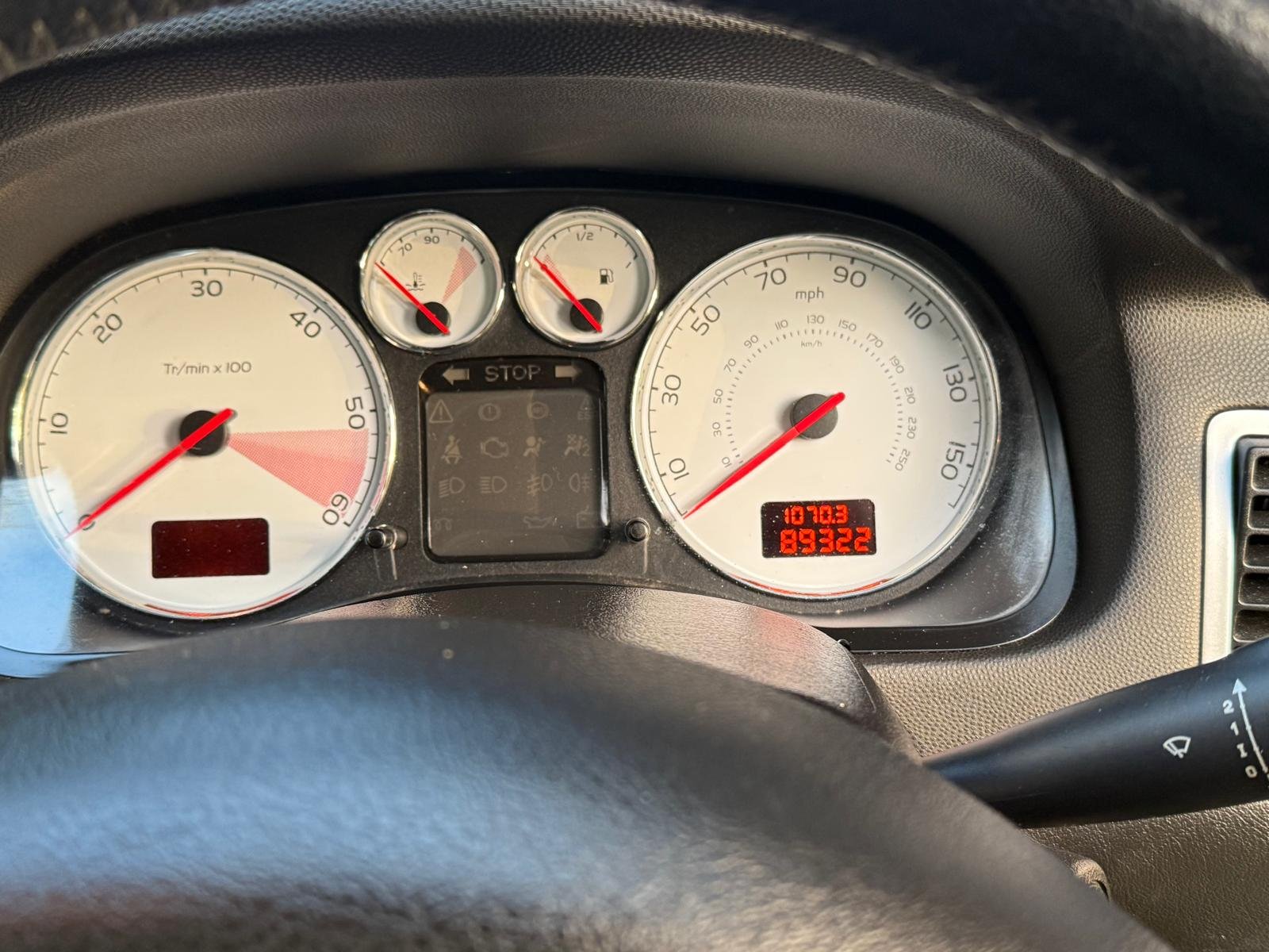 
								PEUGEOT 307 1.6 HDi 90 S 5dr full									