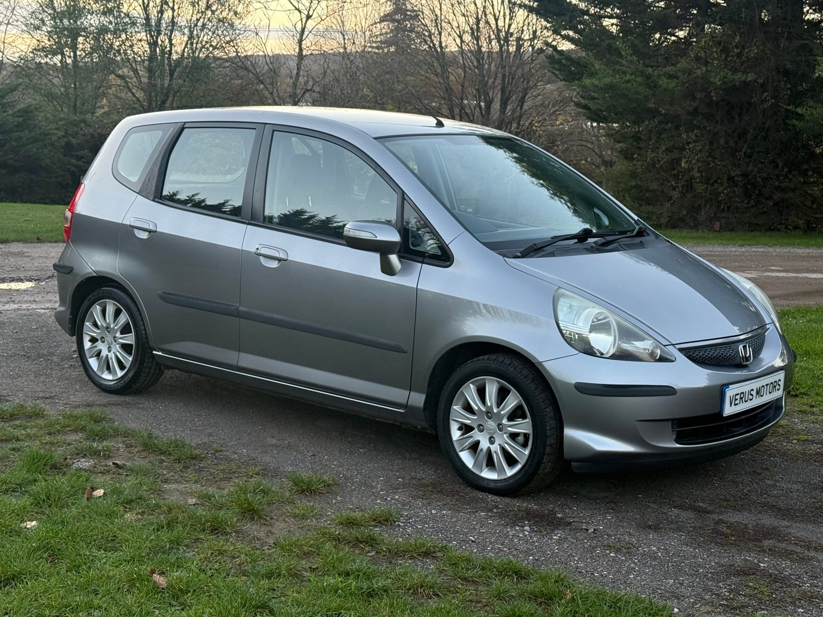 Honda Jazz 1.4 i-DSI SE 5dr 2007 (56)  68,499 miles Petrol Manual Silver 3 owners Car ULEZ