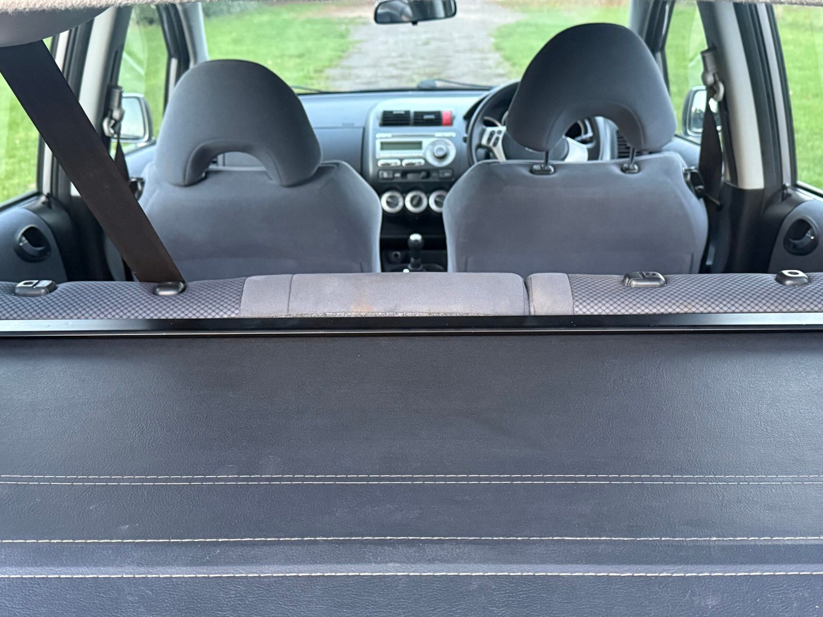 
								Honda Jazz 1.4 i-DSI SE 5dr 2007 (56)  68,499 miles Petrol Manual Silver 3 owners Car ULEZ full									