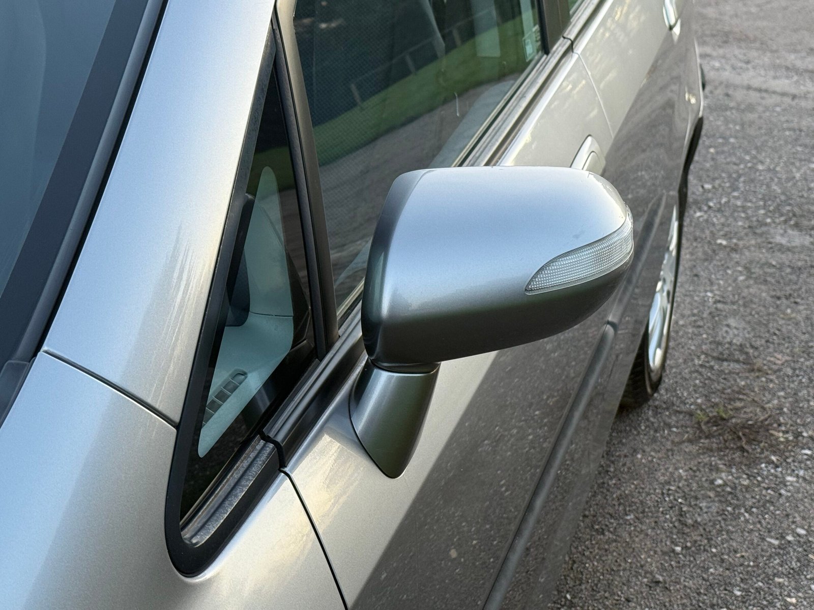 
								Honda Jazz 1.4 i-DSI SE 5dr 2007 (56)  68,499 miles Petrol Manual Silver 3 owners Car ULEZ full									