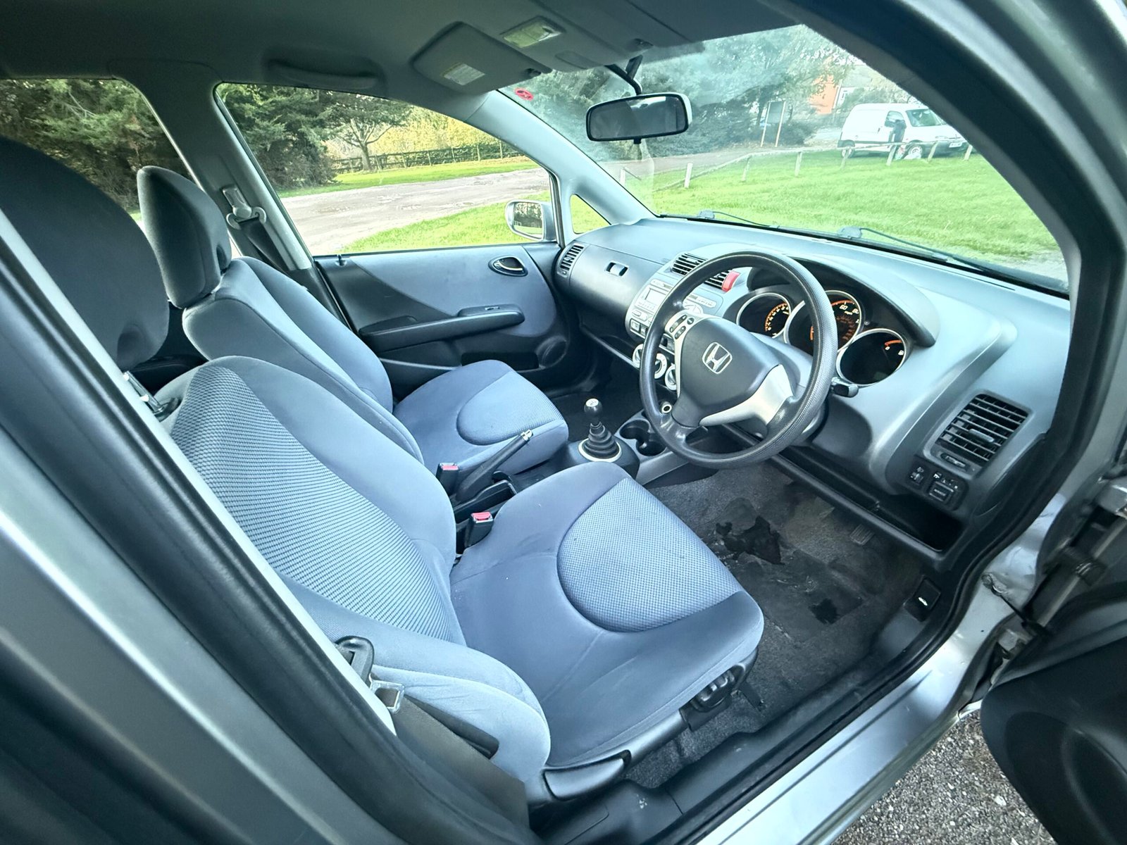 
								Honda Jazz 1.4 i-DSI SE 5dr 2007 (56)  68,499 miles Petrol Manual Silver 3 owners Car ULEZ full									