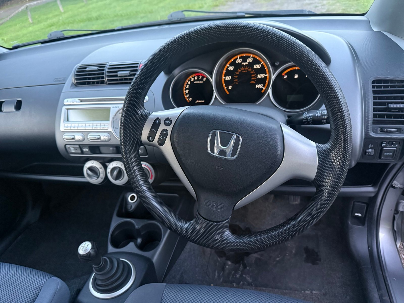 
								Honda Jazz 1.4 i-DSI SE 5dr 2007 (56)  68,499 miles Petrol Manual Silver 3 owners Car ULEZ full									