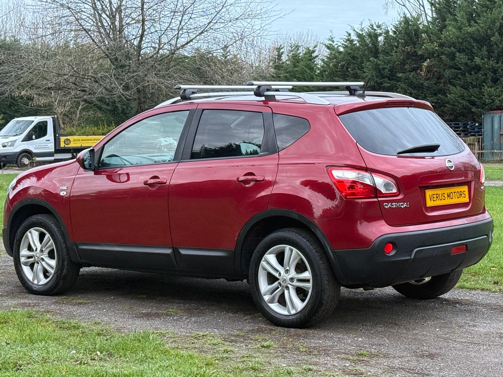 Nissan Qashqai 2.0 n-tec Hatchback 5dr Petrol Manual 2WD (192 g/km, 139 bhp)