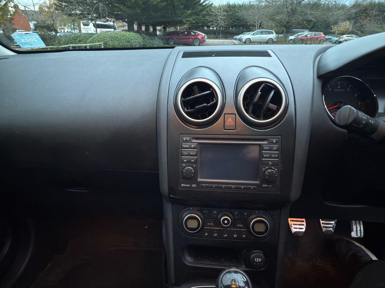 
								Nissan Qashqai 2.0 n-tec Hatchback 5dr Petrol Manual 2WD (192 g/km, 139 bhp) full									