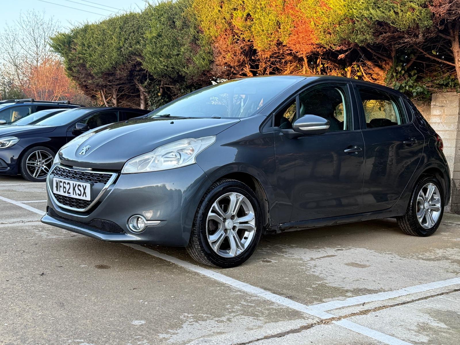 
								PEUGEOT	208	1.4 HDi Active 5dr 103,000 Miles full									
