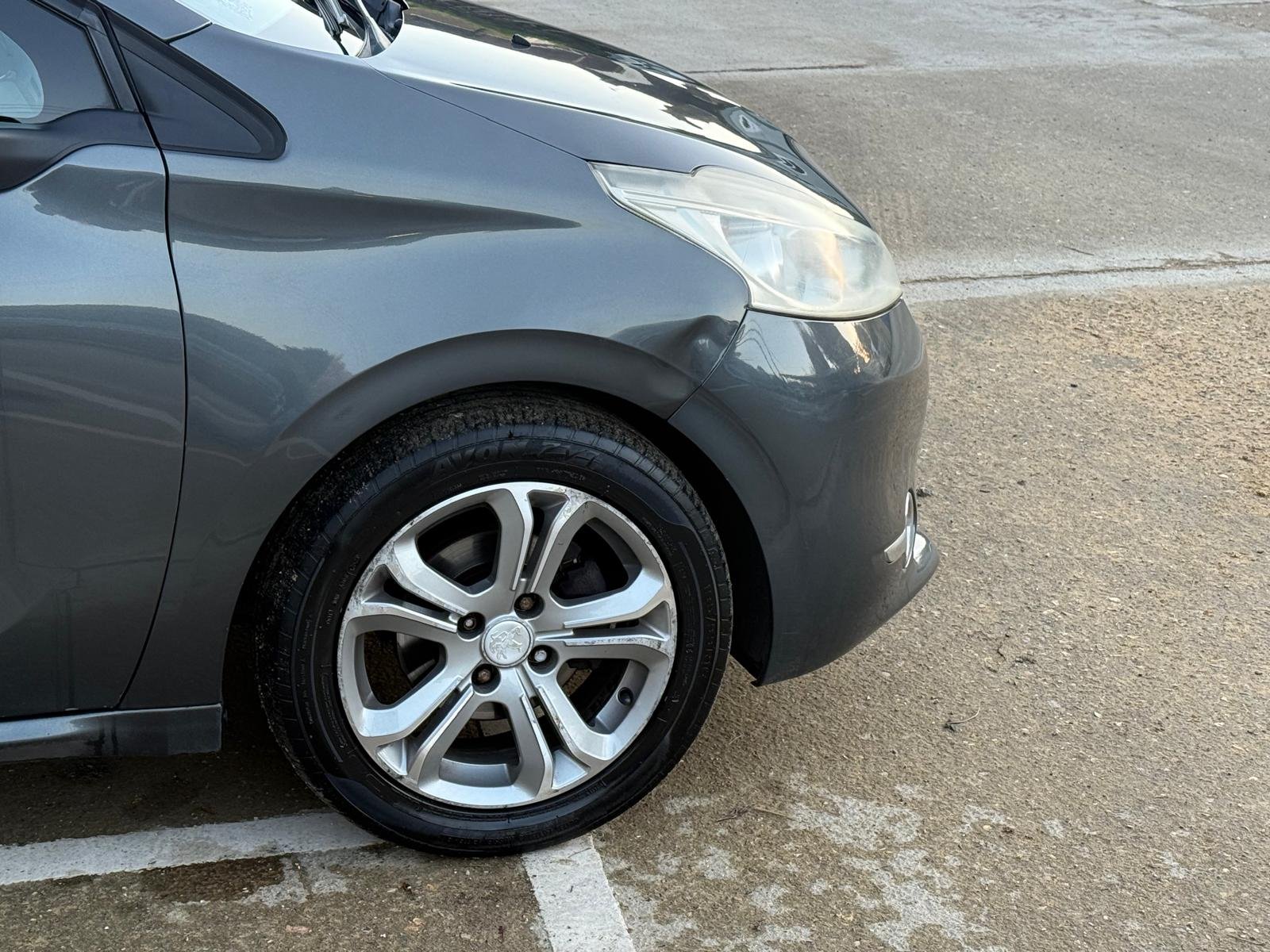 
								PEUGEOT	208	1.4 HDi Active 5dr 103,000 Miles full									