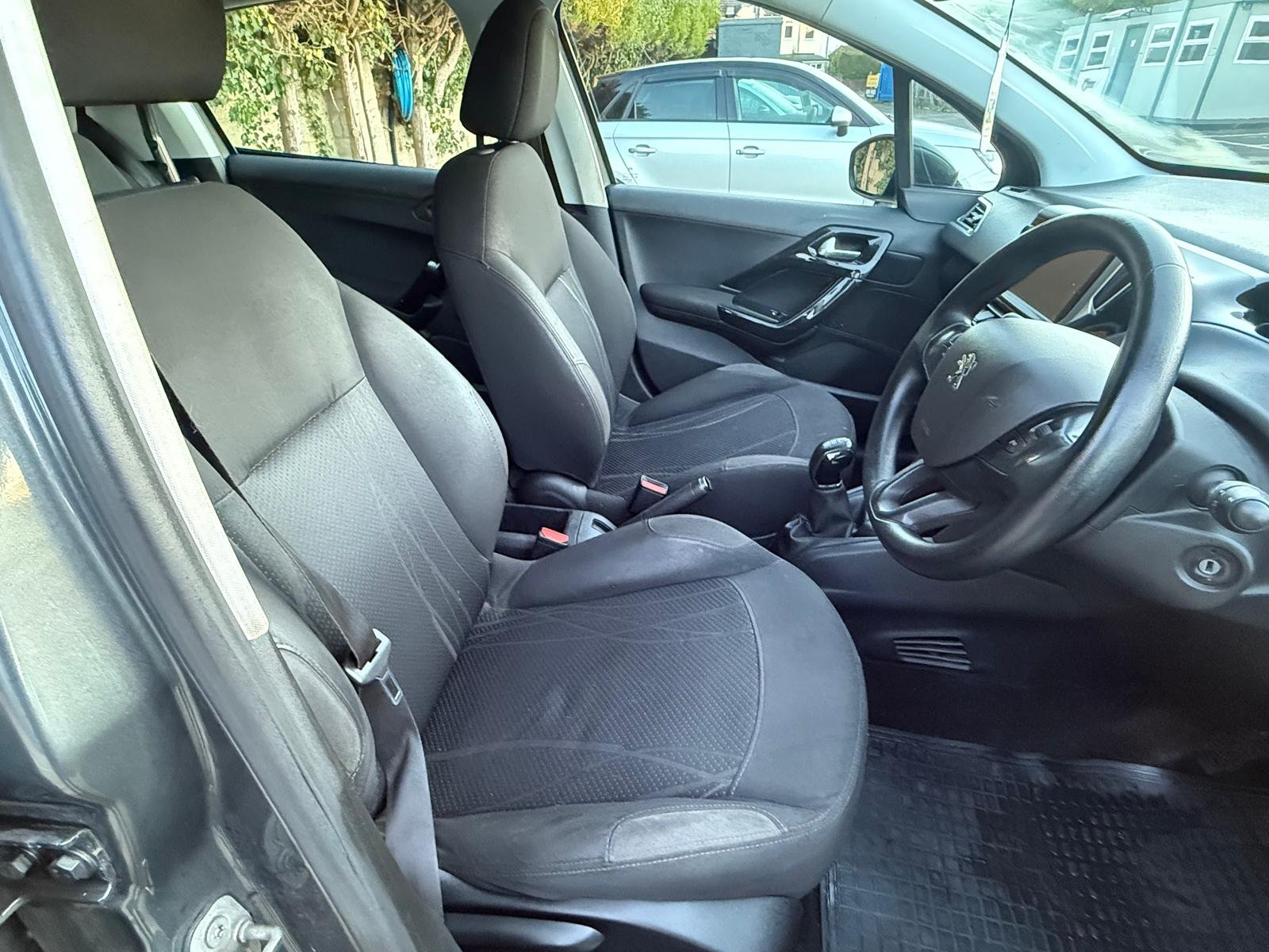 
								PEUGEOT	208	1.4 HDi Active 5dr 103,000 Miles full									